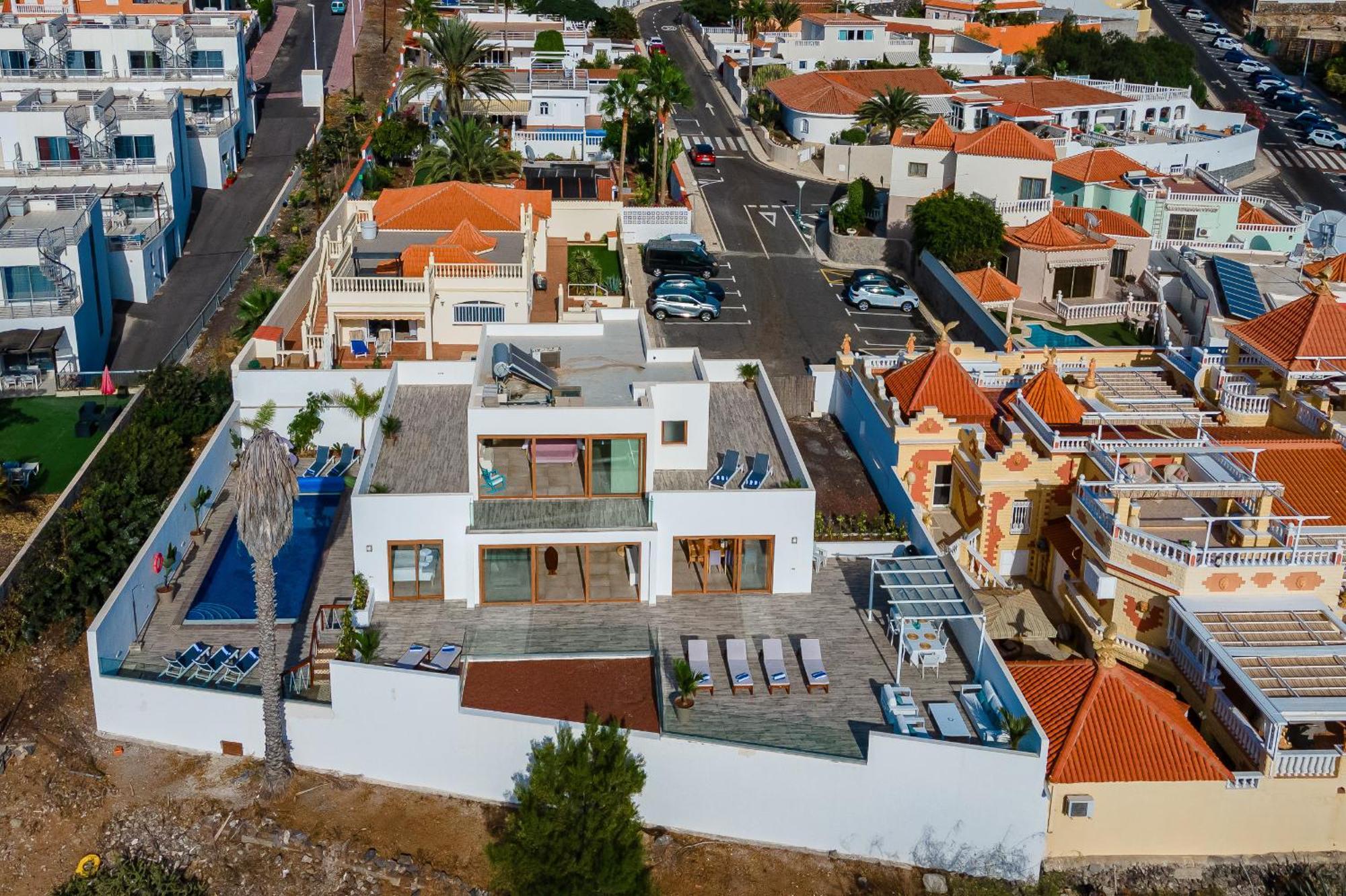 Fabulous Contemporary 5 Bedroom Villa With Private Heated Pool, Sleeps Max 13 Callao Salvaje Eksteriør billede