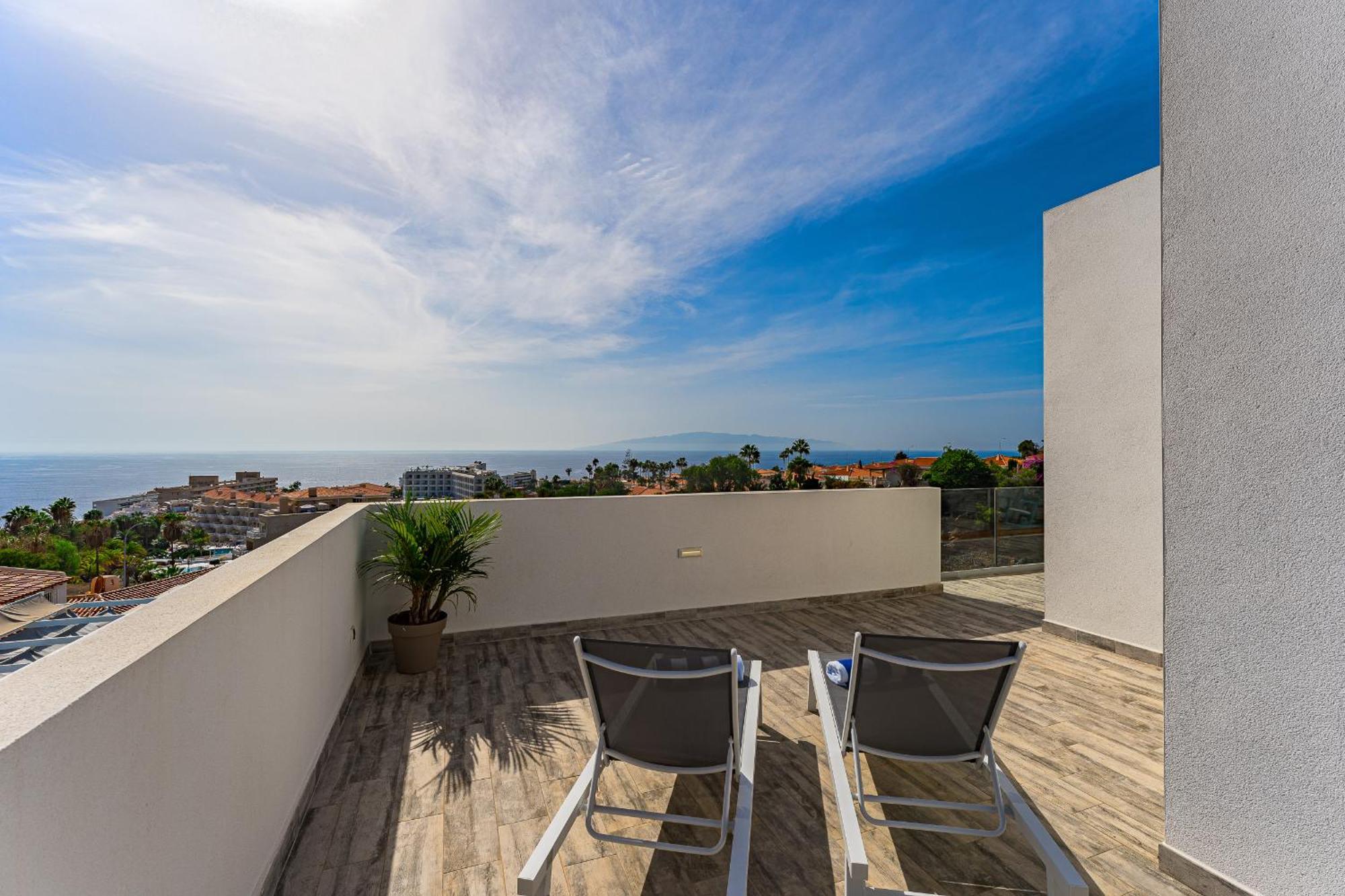 Fabulous Contemporary 5 Bedroom Villa With Private Heated Pool, Sleeps Max 13 Callao Salvaje Eksteriør billede