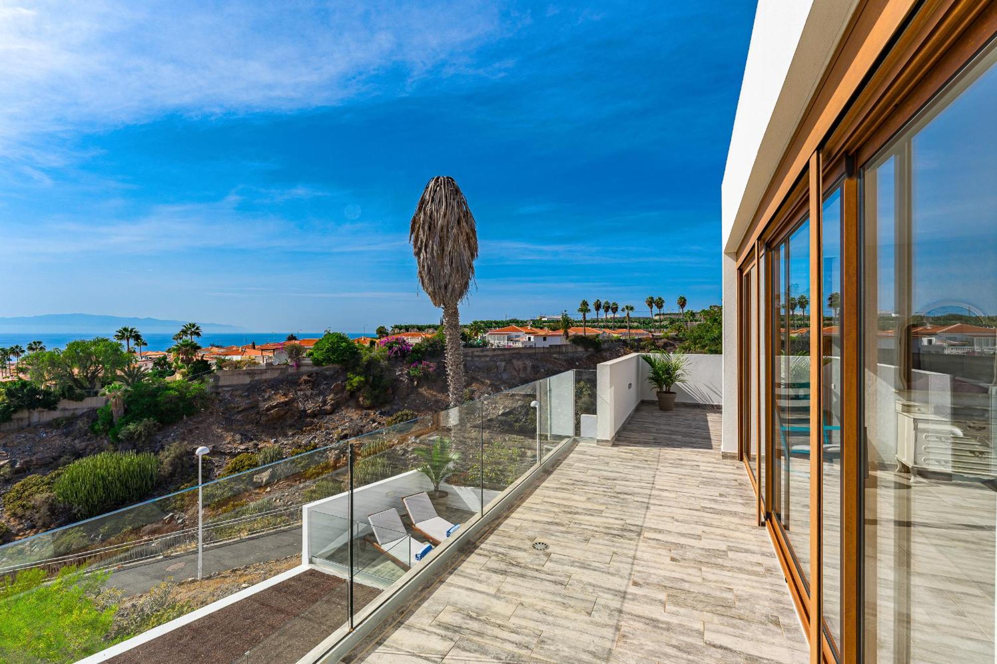 Fabulous Contemporary 5 Bedroom Villa With Private Heated Pool, Sleeps Max 13 Callao Salvaje Eksteriør billede