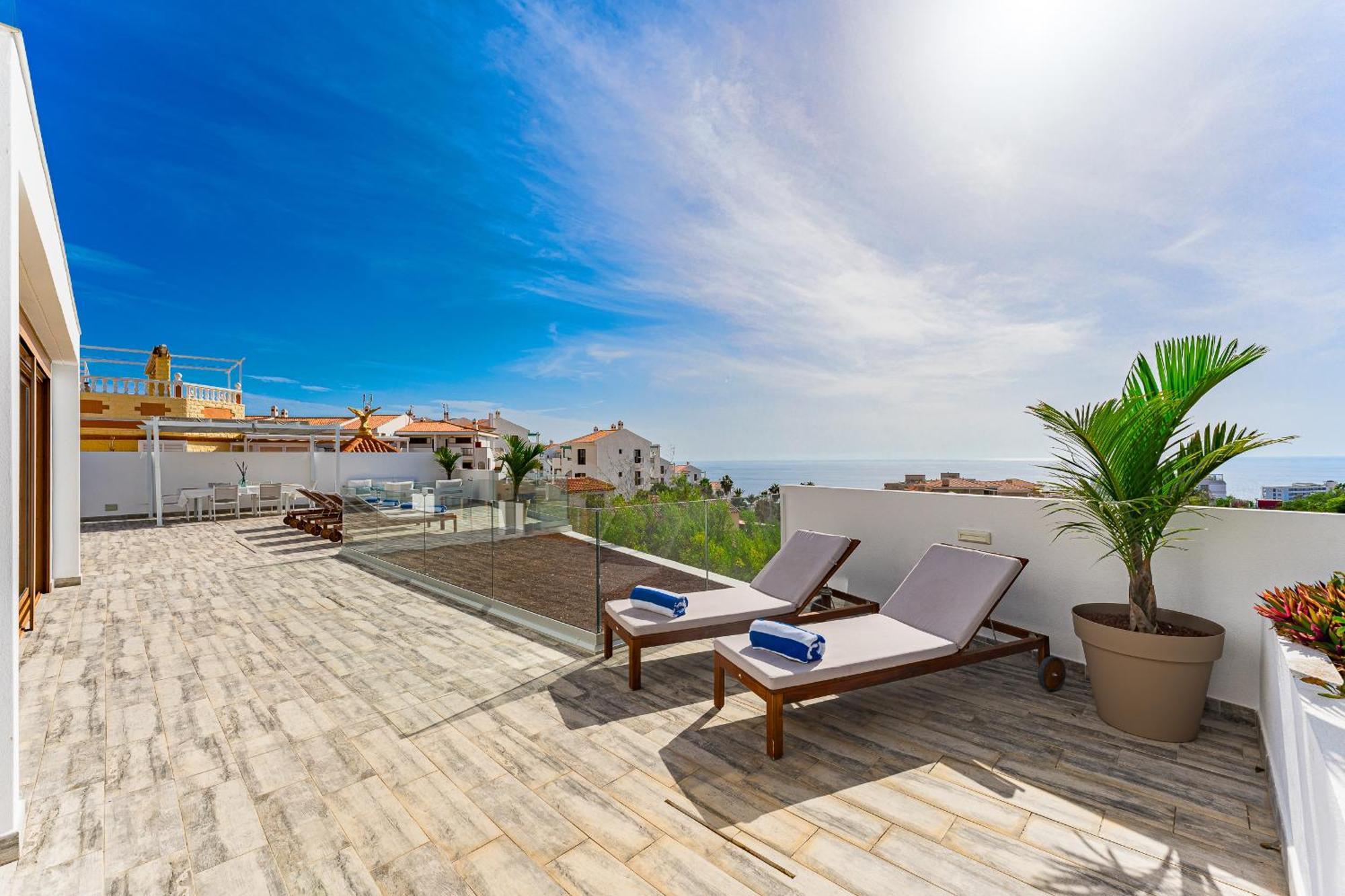 Fabulous Contemporary 5 Bedroom Villa With Private Heated Pool, Sleeps Max 13 Callao Salvaje Eksteriør billede