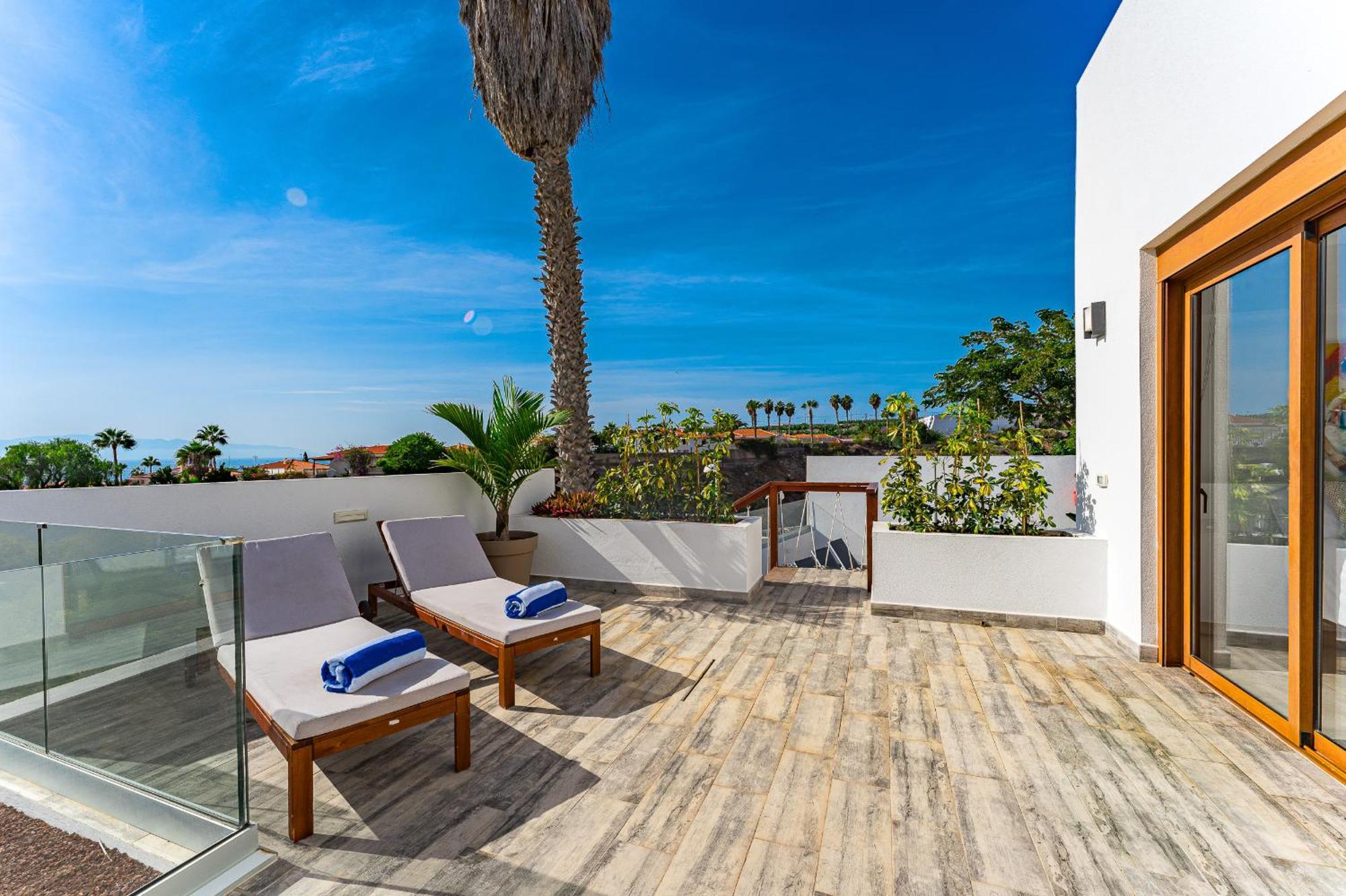 Fabulous Contemporary 5 Bedroom Villa With Private Heated Pool, Sleeps Max 13 Callao Salvaje Eksteriør billede