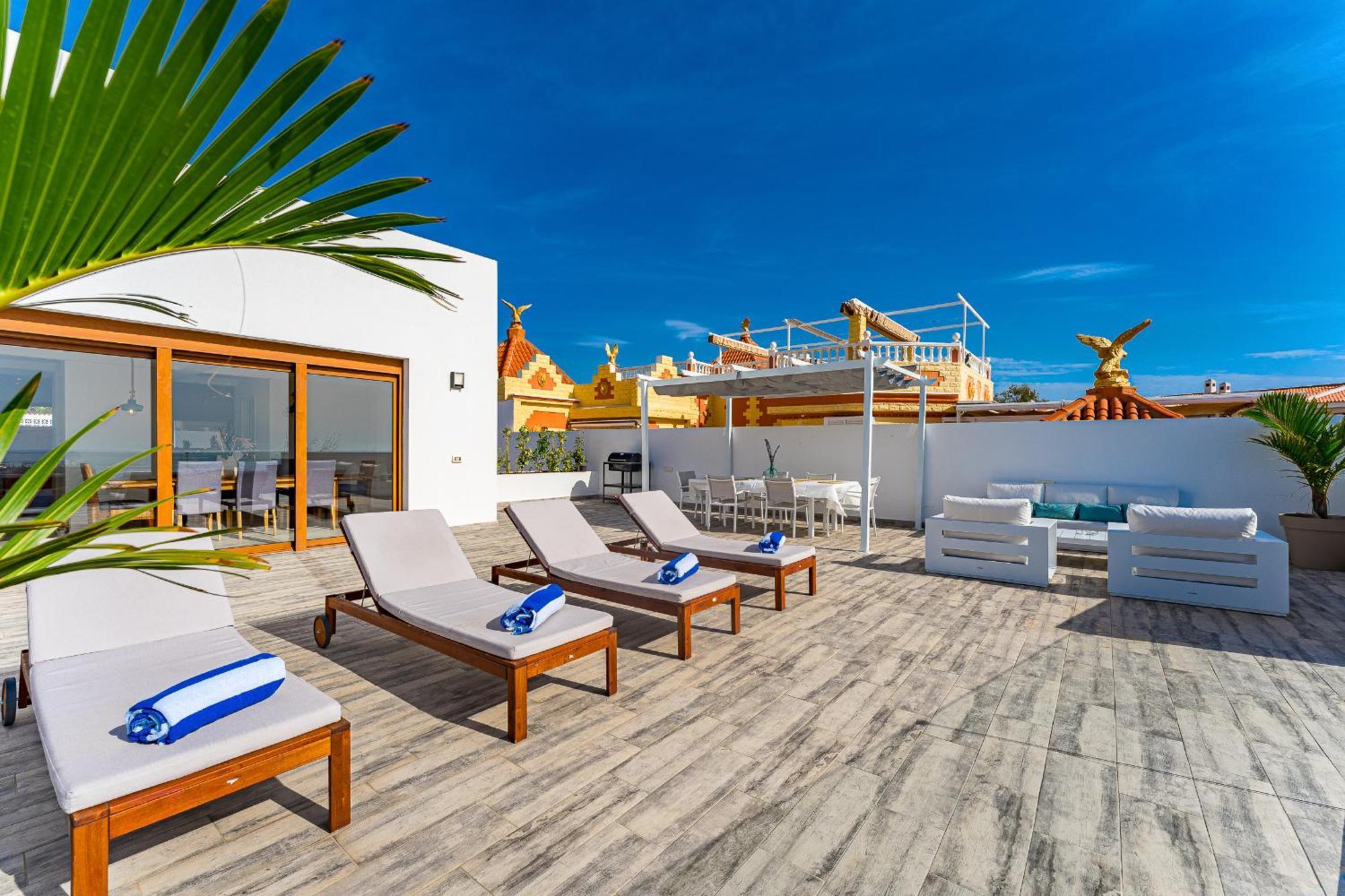 Fabulous Contemporary 5 Bedroom Villa With Private Heated Pool, Sleeps Max 13 Callao Salvaje Eksteriør billede